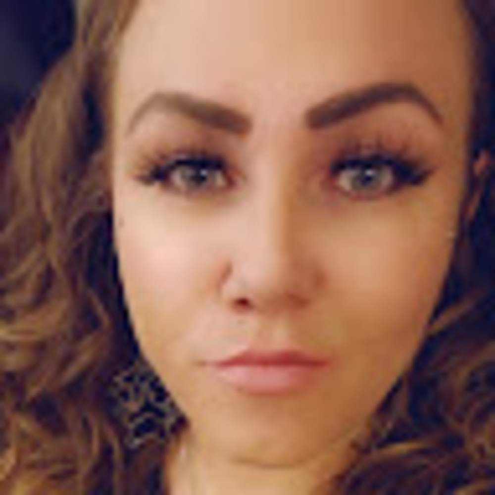 Meet your Posher, Wendie